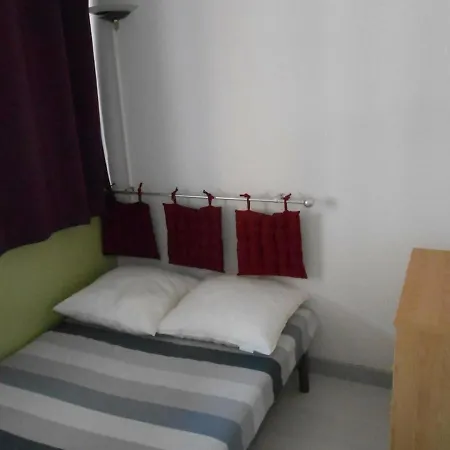 Sète, 2 Pièces, 4 Personnes - Fr-1-338-351